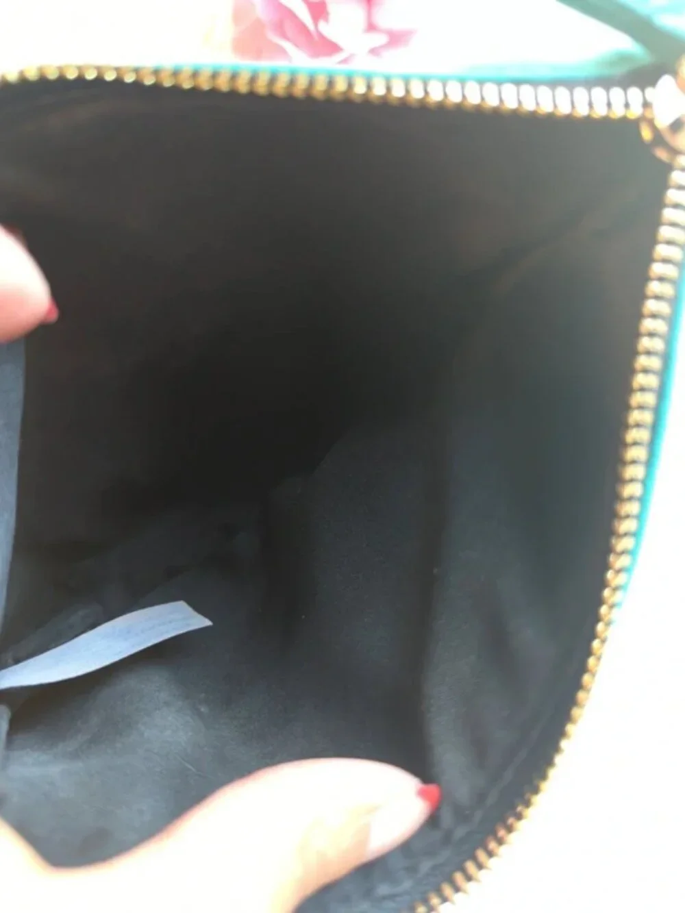 Kiels make up/ skincare bag velvet